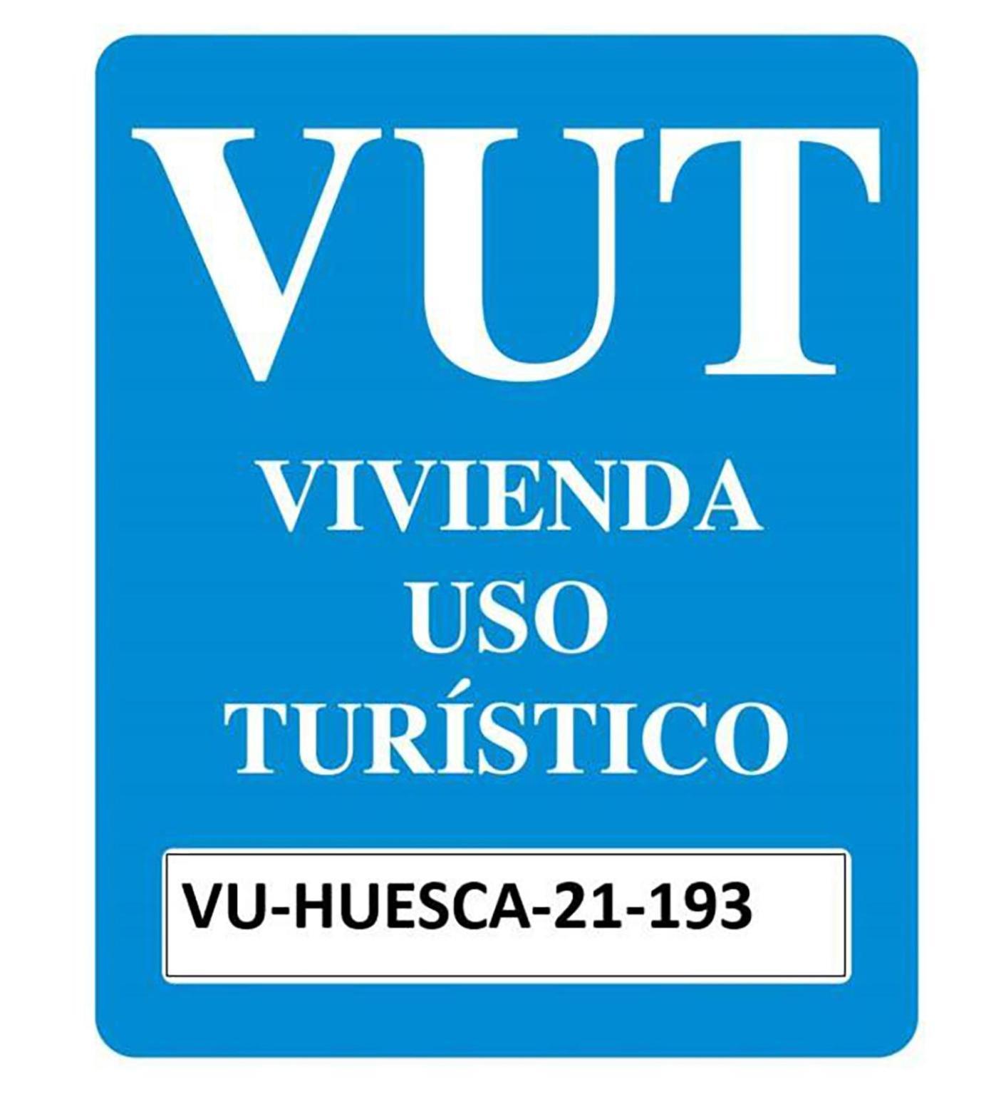 Villanúa Apartamento El Falcar מראה חיצוני תמונה